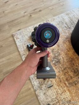 Dyson v11 absolute