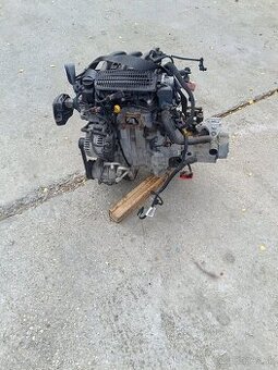 Peugeot 208,Citroen C3 1.2 Vti