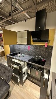 Kuchyňa z výstavy - 1