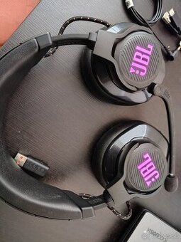 JBL Quantum 610