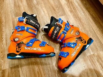 Lyžiarky Tecnica Pro 130 – prepínanie na chôdzu