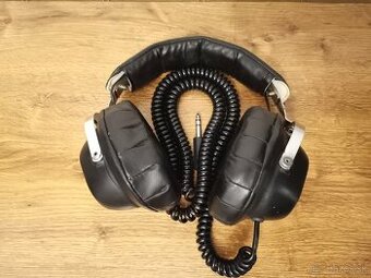 STEREO SLÚCHADLÁ S2