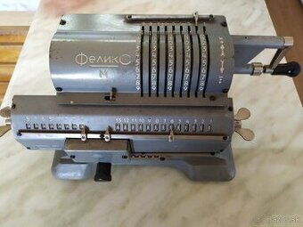 mechanický kalkulátor