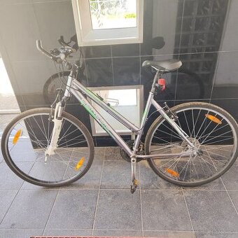 Dámsky bicykel Genesis Cross series