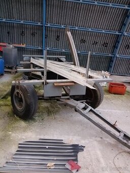konštrukcia vlečka traktor