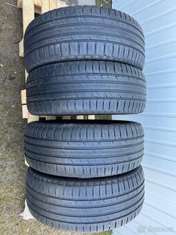 225/55 R18 letne pneu Nokian