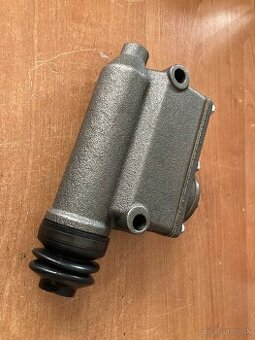 Gaz 69, Aro 461, Uaz hlavný brzdový valec