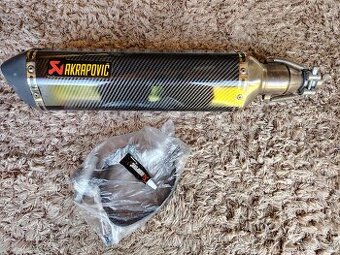 Výfuk Akrapovič aprilia srmax 300