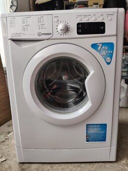 Predám práčku Indesit 7 kg