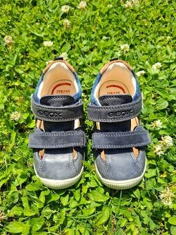 Chlapčenské kožené barefoot poltopánky GEOX, veľkosť 22