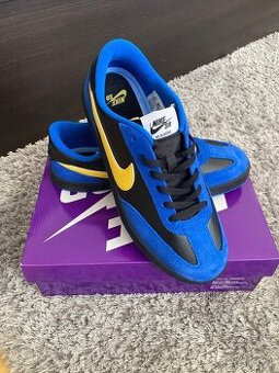 Nike SB FC Classic