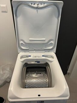 Predám práčku Electrolux PerfectCare 600 – vrchné plnenie