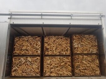 SUCHE Štiepané palivové drevo Bukové