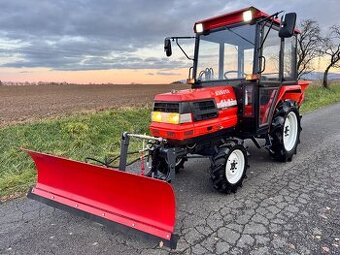 KUBOTA GL23 vyhřívaná kabina • radlice + sypa