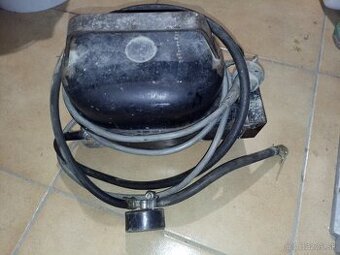 Predám kompresor z chladničky na dofukovanie pneumatík