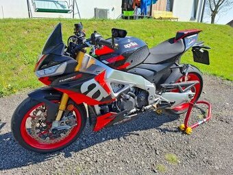 Prodám Aprilia Tuono V4 1100 Factory