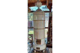 Starozitná kachlová pec