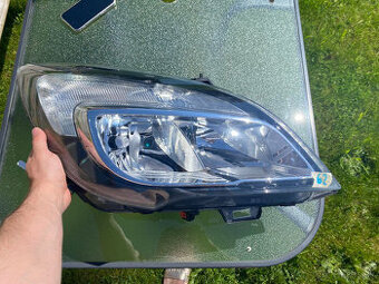 opel meriva svetlo pravé 2013+