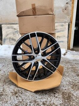 sada Zimní ALU kola 17" originál BBS – Jeep