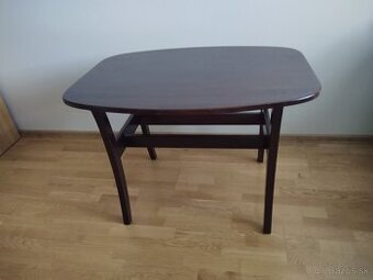 Stolík a polokreslá