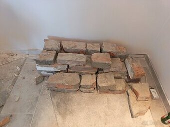 Darujem starú tehla