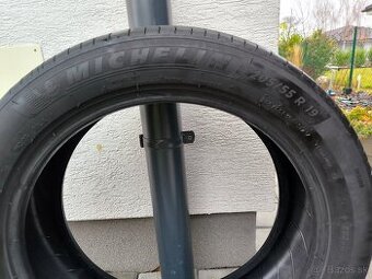 Predam letnu sadu Michelin e-Primacy 205/55/R19 97V