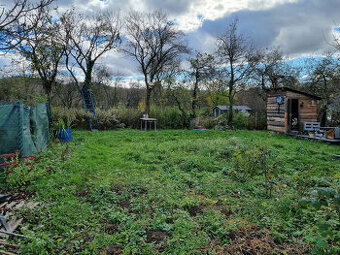 POZEMOK - ZÁHRADA s VÝHĽADOM NA BRADLO BREZOVÁ p.B