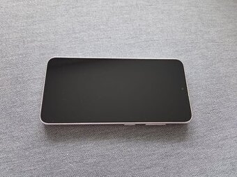 Samsung Galaxy S23 256GB – TOP stav