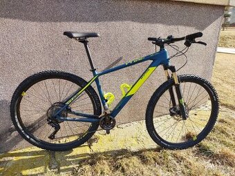 Cube reaction C:62 blue