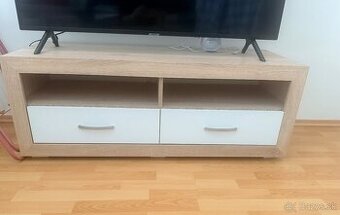 Stolik pod TV