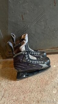 Hokejové korcule bauer