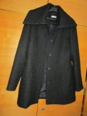 Dámsky čierny kabát--Orsay--42