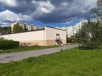 Ponúkame na predaj garáž - v Podlaviciach, na ulici Gaštano
