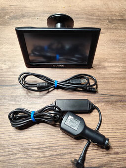Navigacia do auta zn. Garmin nüvi 65LMT