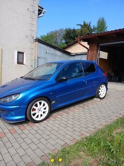 Ponukam Peugeot 206 Gti