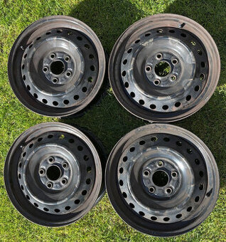 Predam - 4x plechove disky Honda Civic