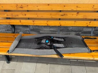 Miminkovnik Thule Chariot infant sling