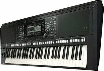 Yamaha psr s775