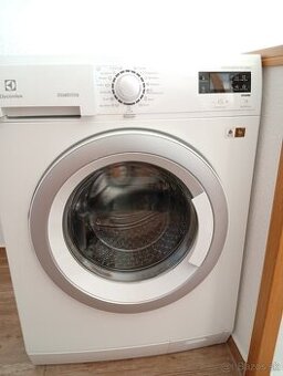 Automatická práčka