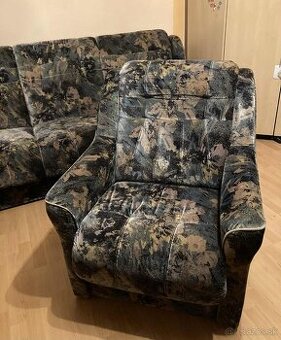 Darujem: Rozkladací Gauč aj s Kreslom