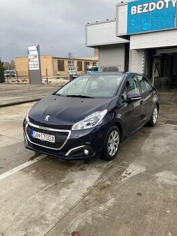 Peugeot 208 1,2 2018 91 352 km 6000€