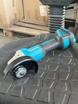 AKU uhlová brúska na baterie Makita