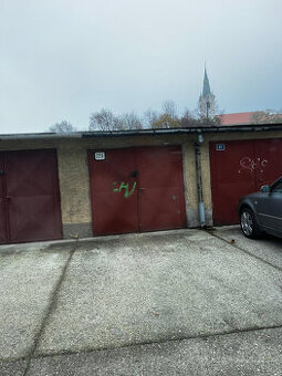 GARAZ SENEC PRENAJOM