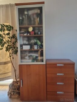 Vitrína a 2x komoda