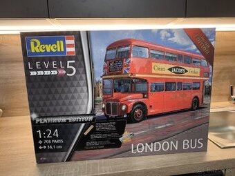 Revell model 1:24 - London Bus - 1
