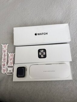 Apple Watch SE (Gen 2) 44mm Starlight Al Star M/L GPS