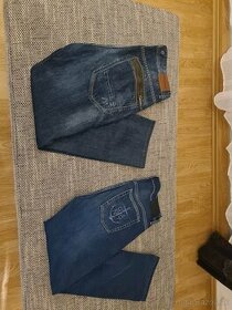 Panske jeansy GANT a Desigual