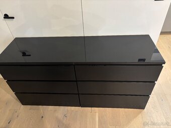 komoda malm ikea cierna 2ks sklo