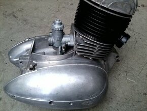 Motor Javwa 250/353 a kostra