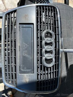 Audi a6 c6 maska